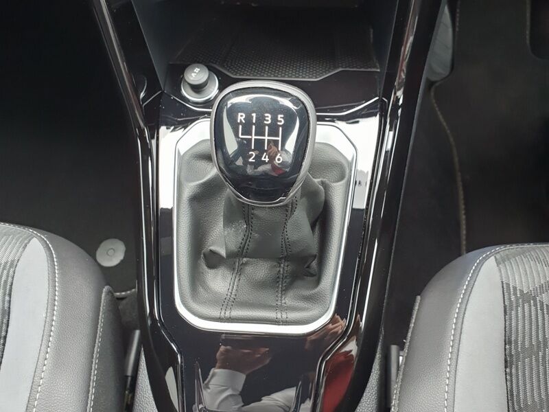 More views of Volkswagen T-Roc