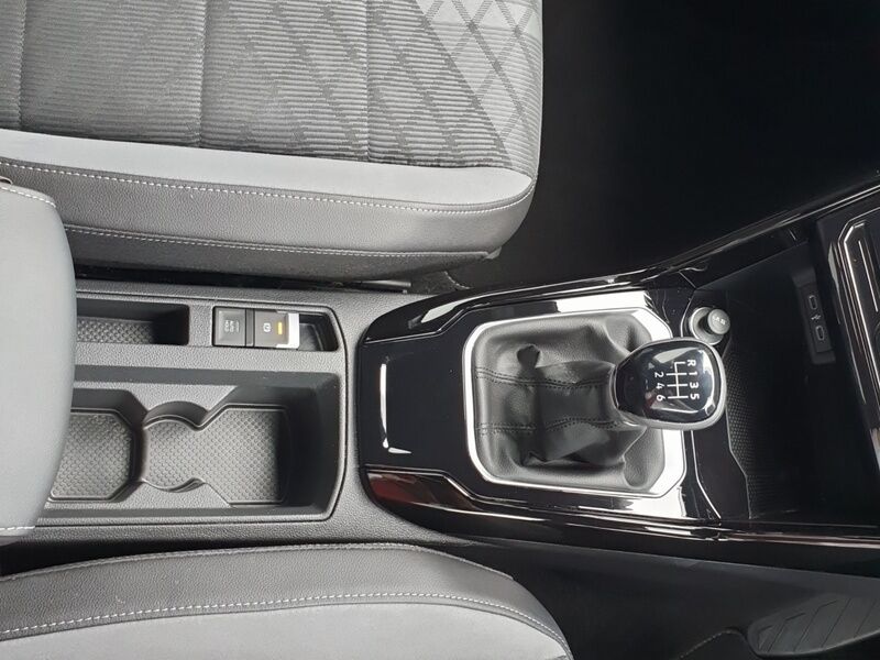 More views of Volkswagen T-Roc