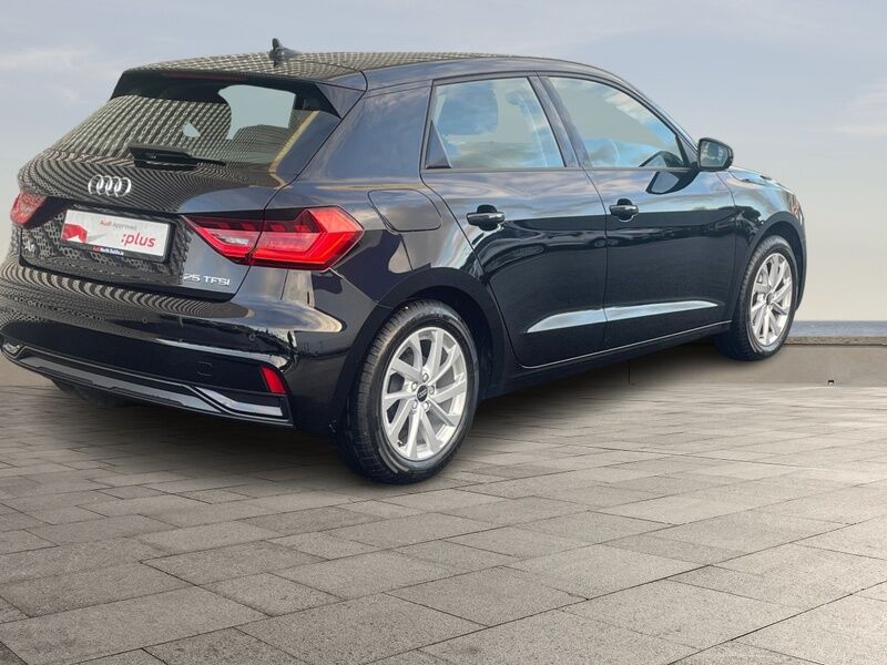More views of Audi A1