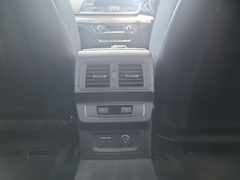 More views of Audi Q5