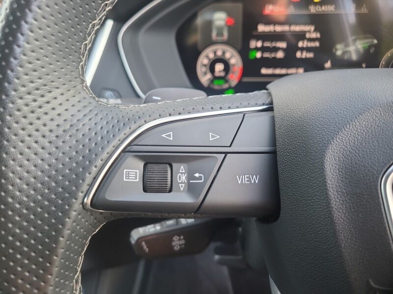 More views of Audi Q5