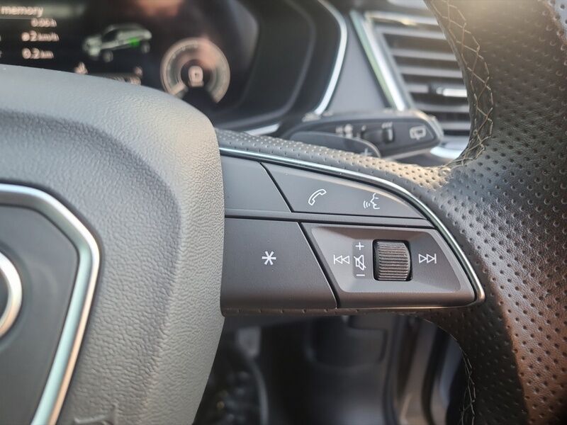 More views of Audi Q5