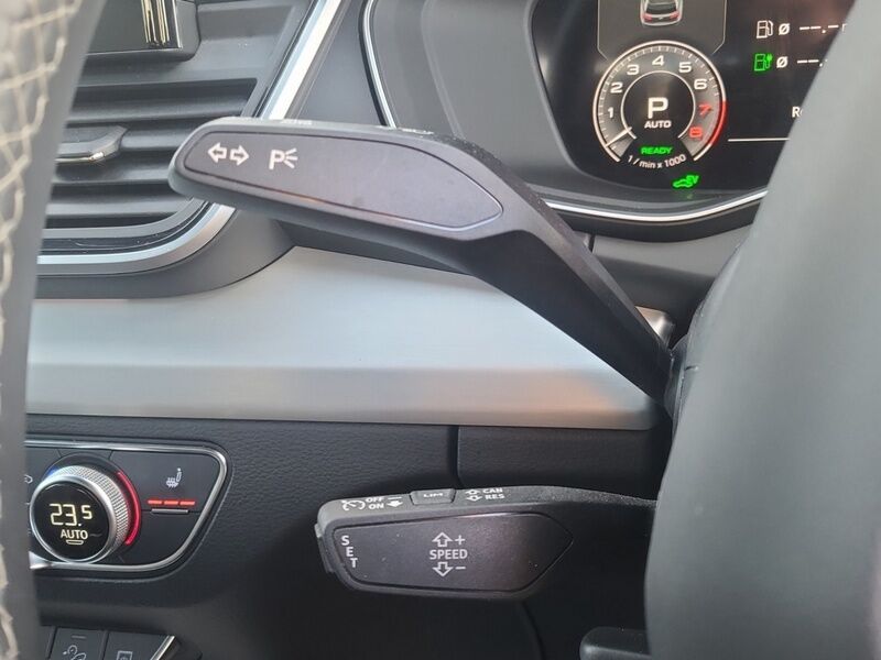 More views of Audi Q5