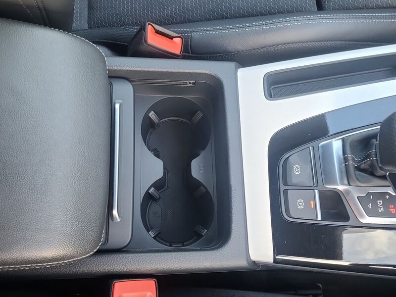 More views of Audi Q5