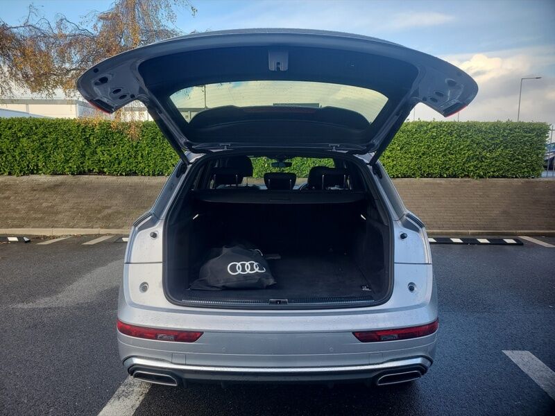 More views of Audi Q5