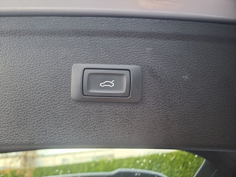 More views of Audi Q5