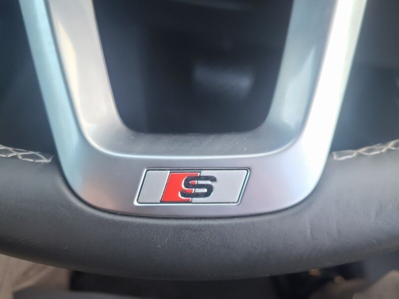 More views of Audi Q5