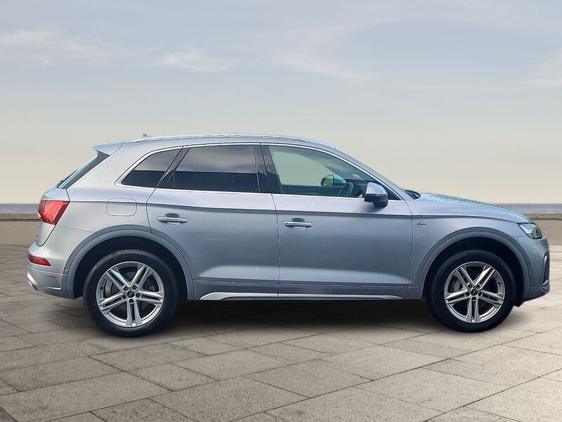 More views of Audi Q5