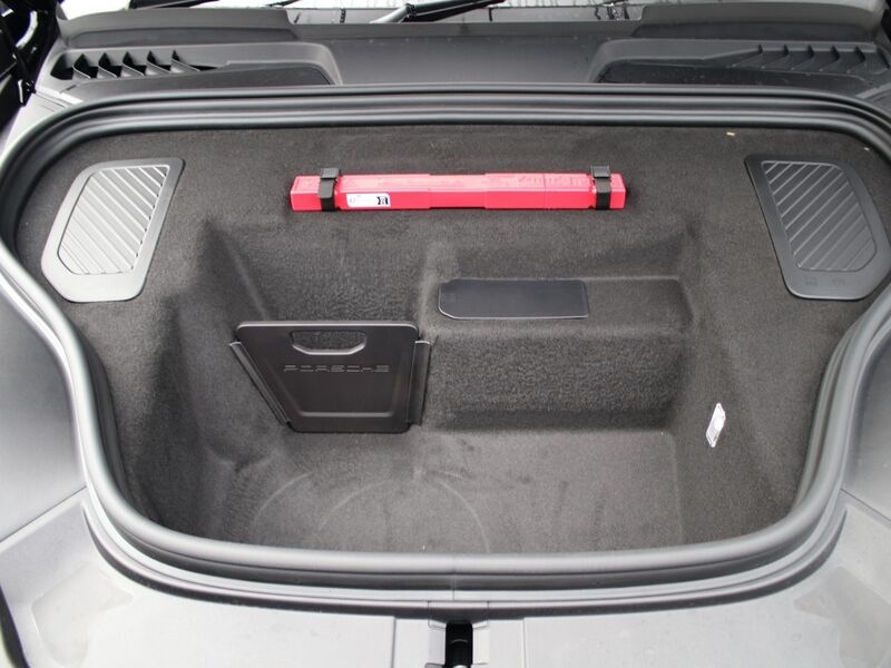 More views of Porsche Macan