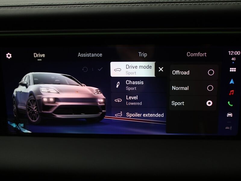 More views of Porsche Macan