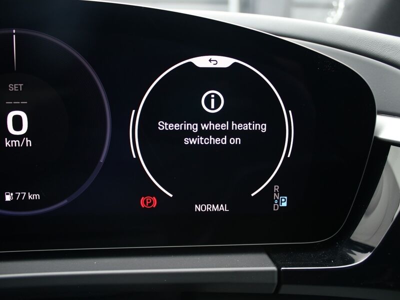 More views of Porsche Macan