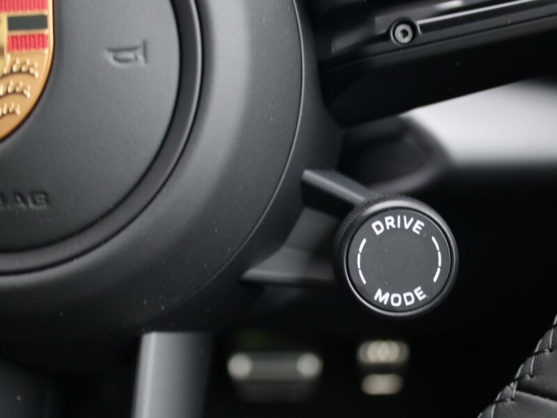 More views of Porsche Macan