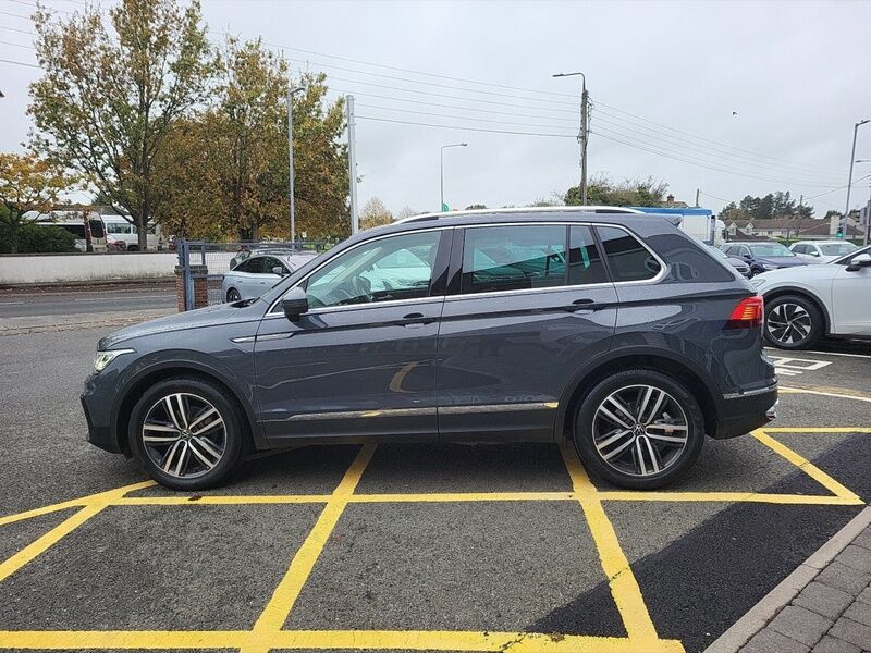 More views of Volkswagen Tiguan