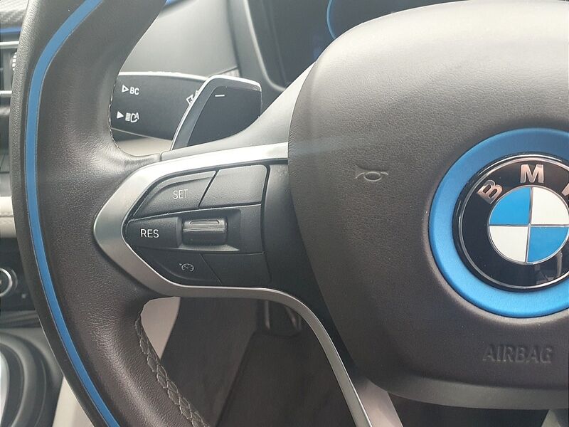 More views of BMW i8