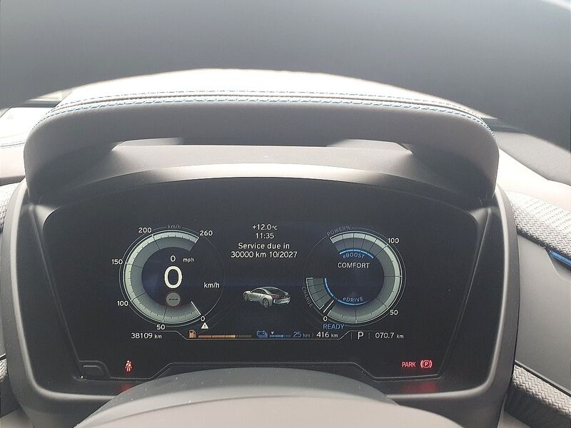 More views of BMW i8