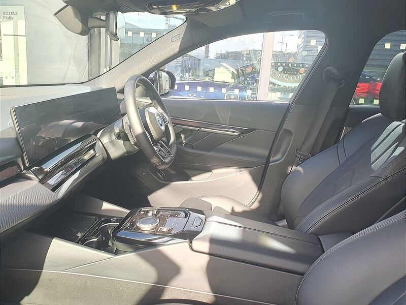 More views of BMW 5-Series