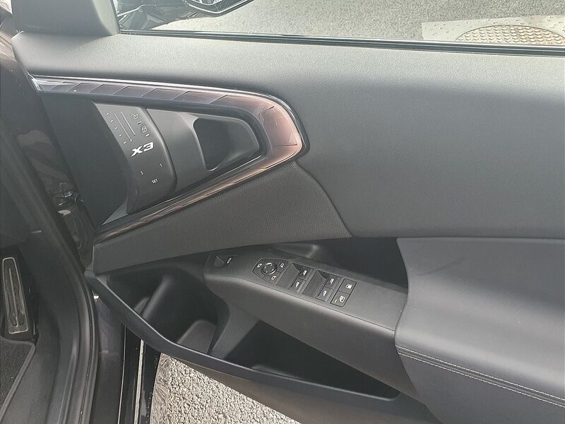 More views of BMW X3