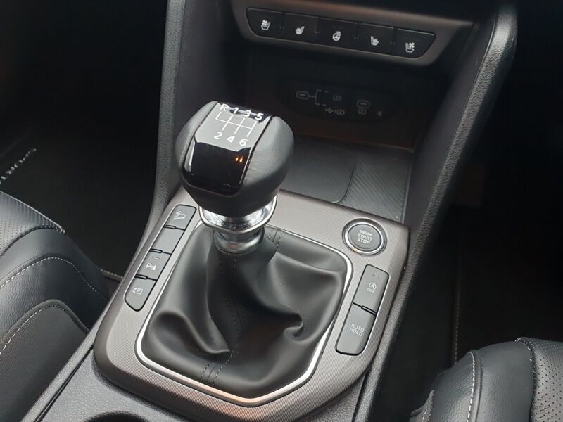 More views of Kia Sportage