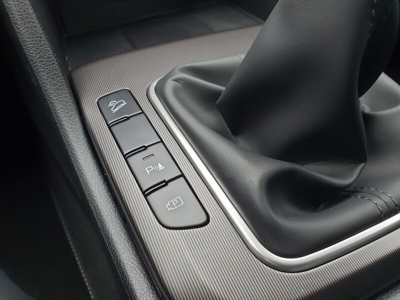 More views of Kia Sportage