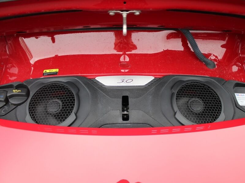 More views of Porsche 911