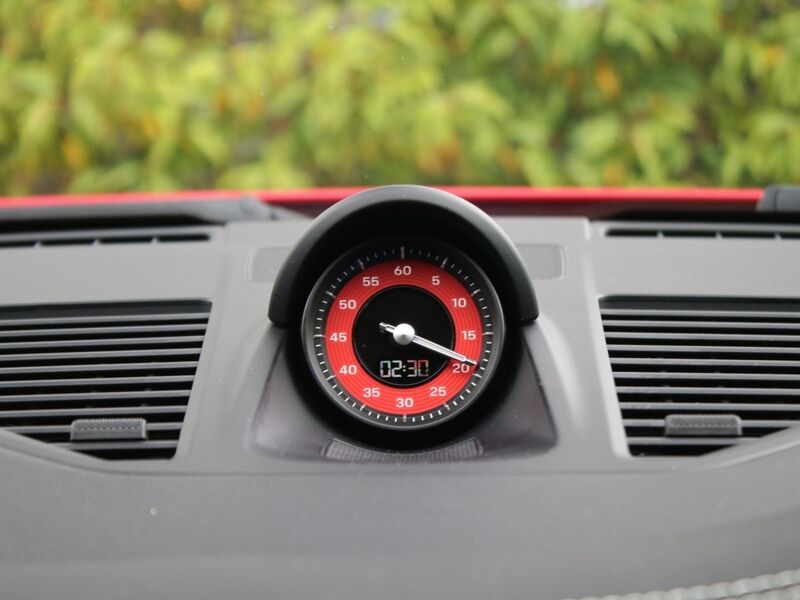 More views of Porsche 911