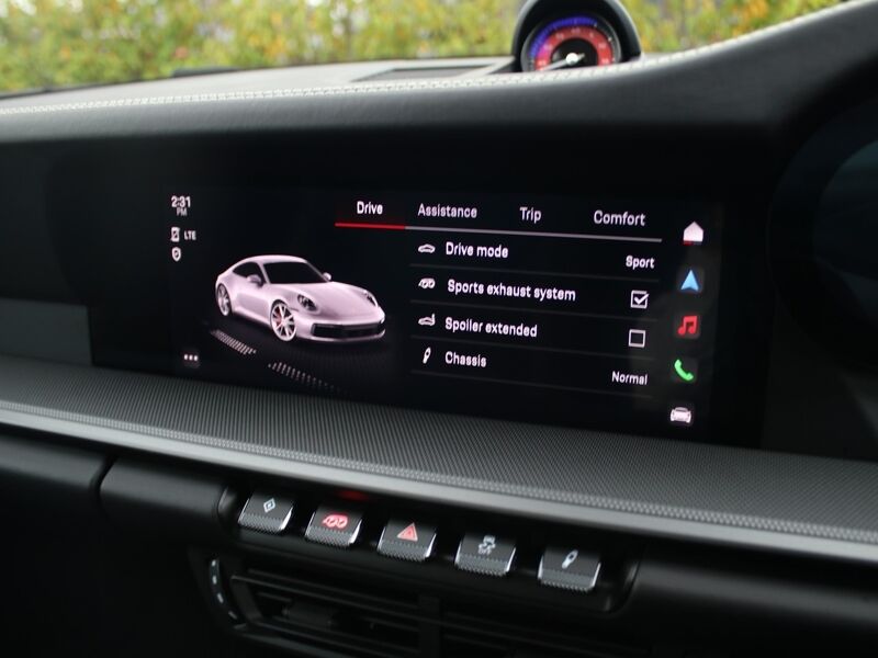 More views of Porsche 911