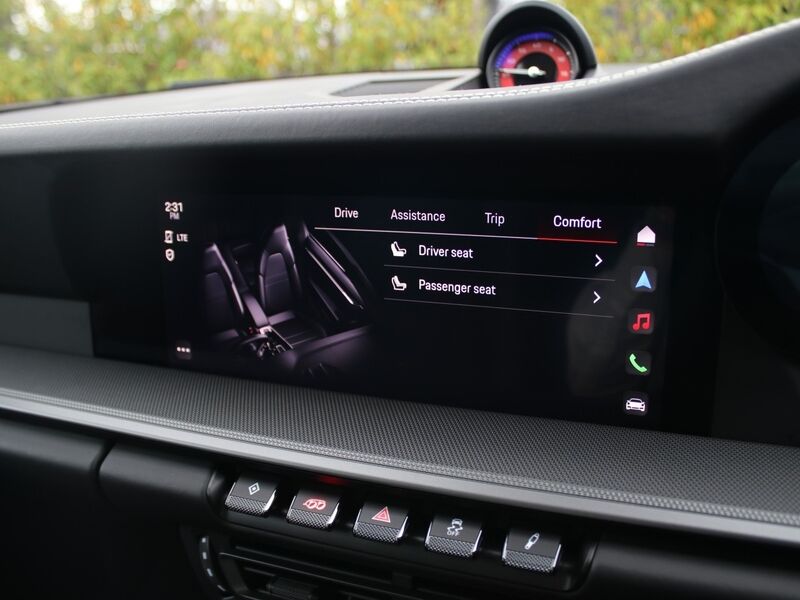 More views of Porsche 911