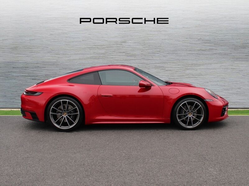 More views of Porsche 911