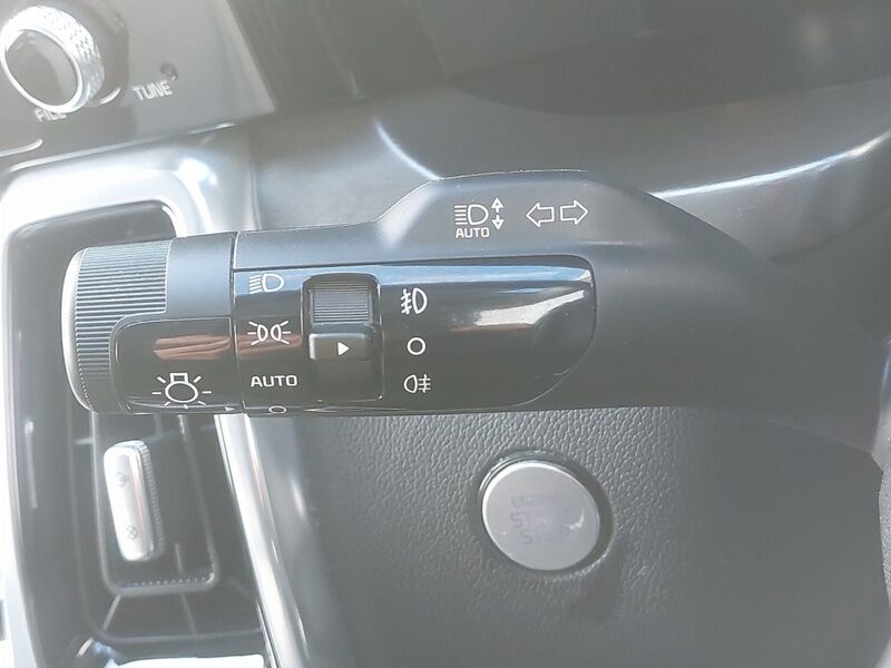 More views of Kia Sorento