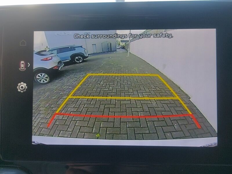 More views of Kia Sorento