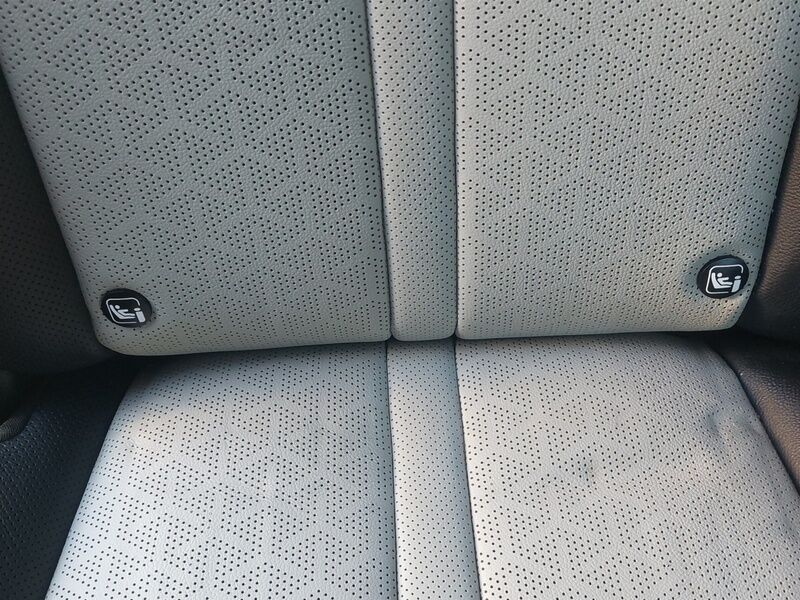 More views of Kia Sorento