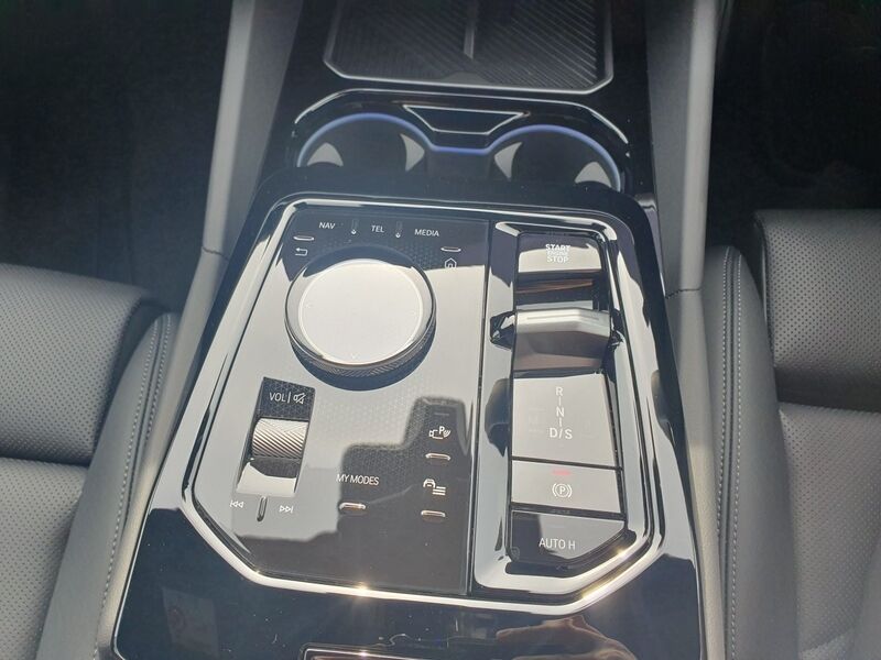 More views of BMW 5-Series