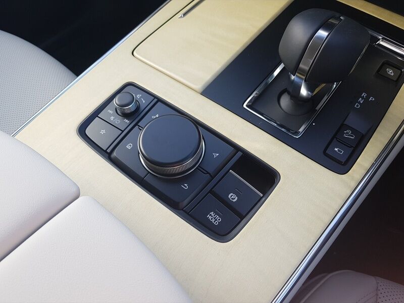 More views of Mazda CX-80