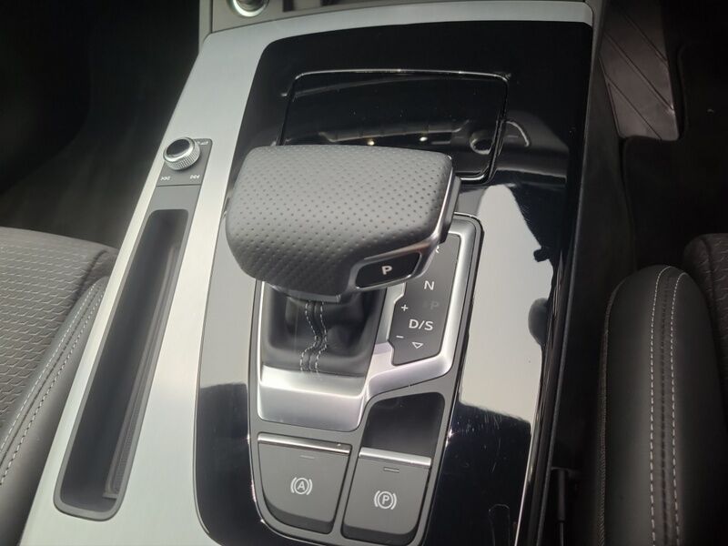 More views of Audi Q5