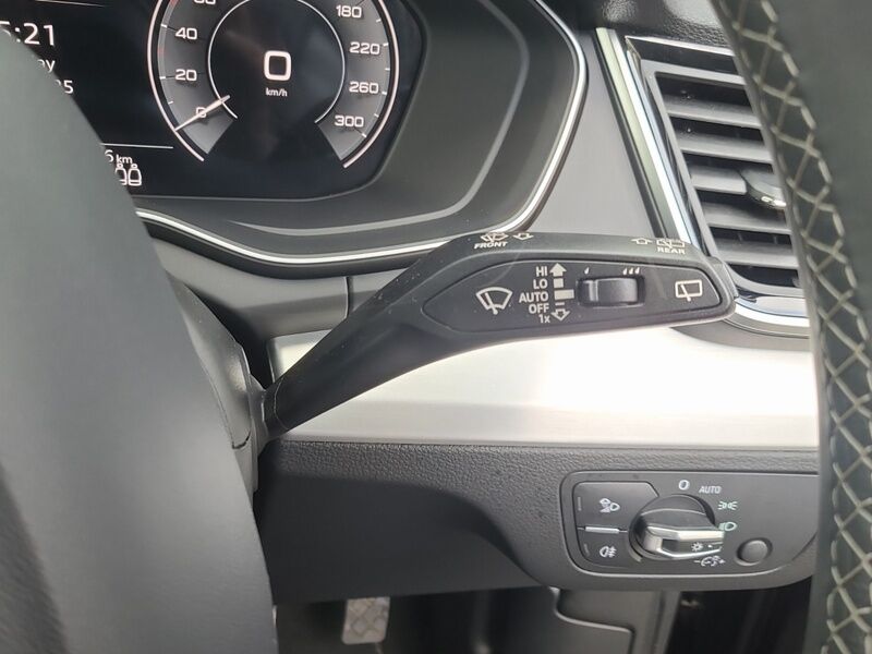 More views of Audi Q5