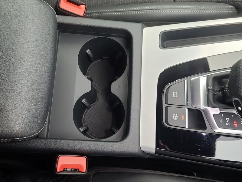 More views of Audi Q5