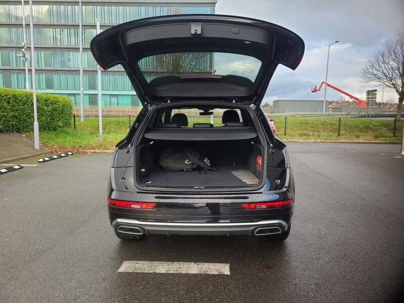 More views of Audi Q5