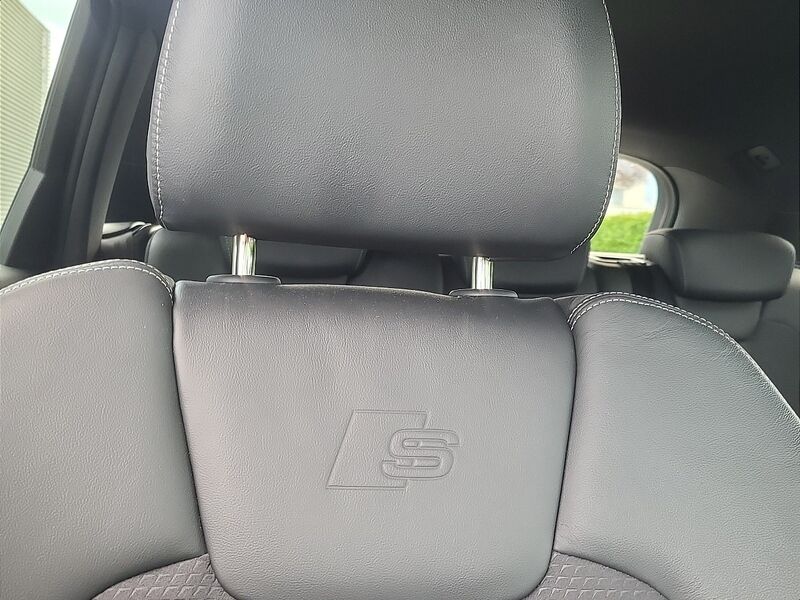 More views of Audi Q5