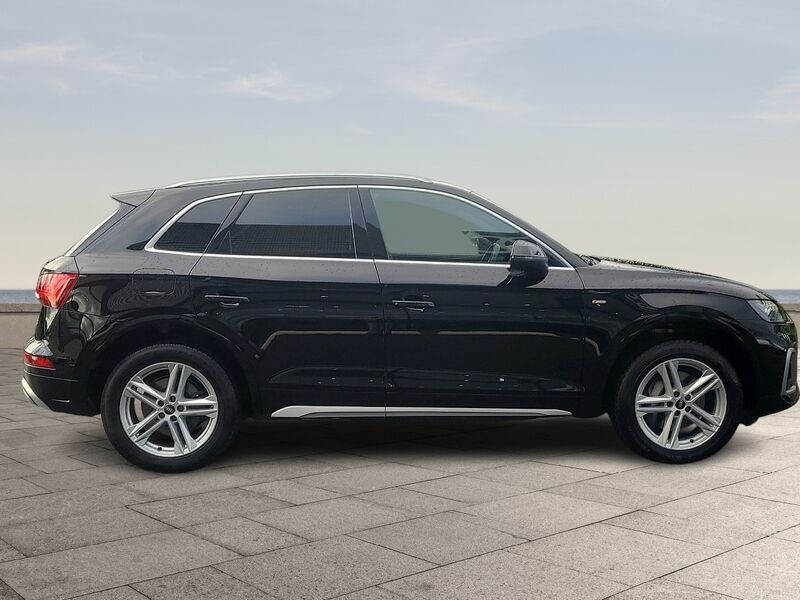 More views of Audi Q5