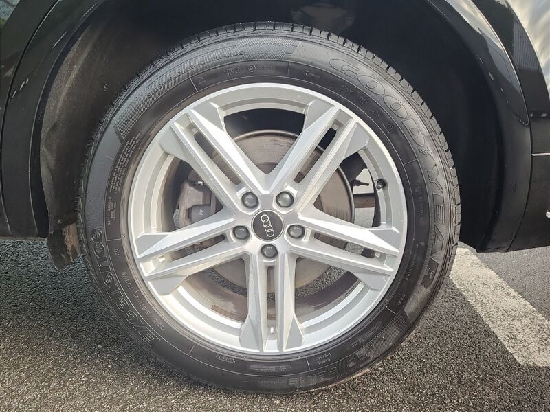 More views of Audi Q5