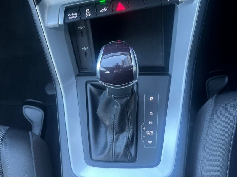 More views of Audi Q3