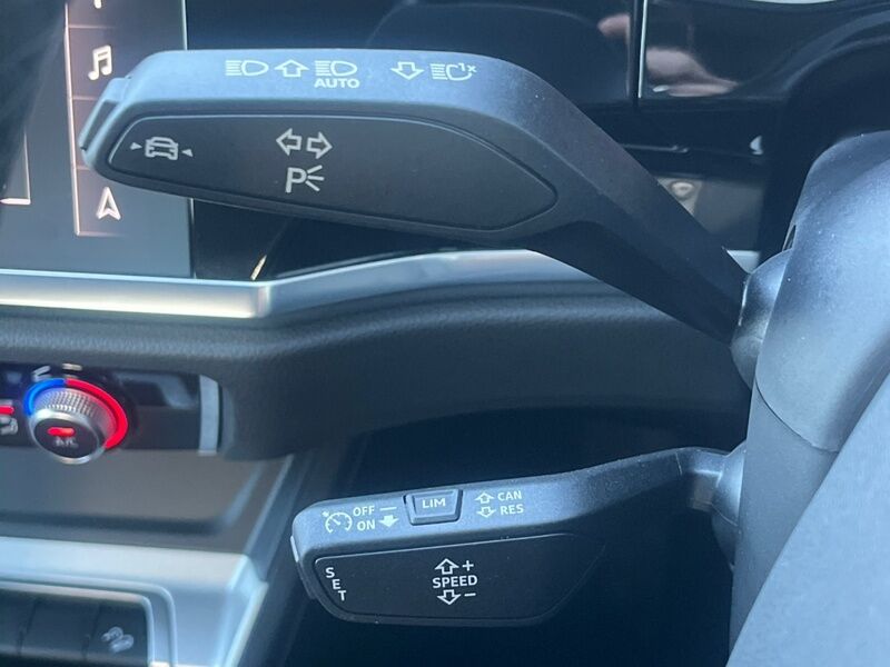 More views of Audi Q3