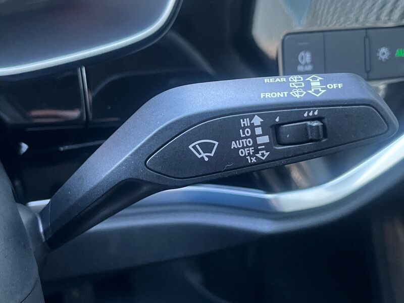 More views of Audi Q3