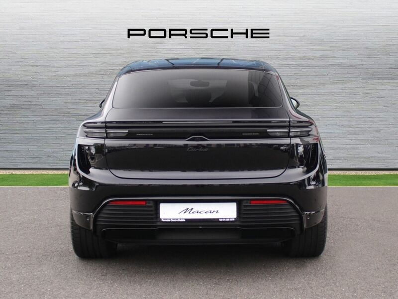 More views of Porsche Macan