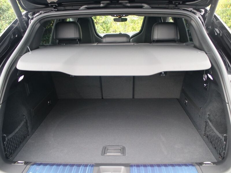 More views of Porsche Macan