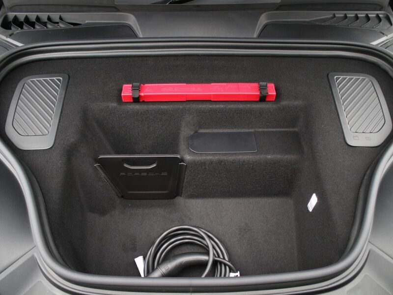 More views of Porsche Macan