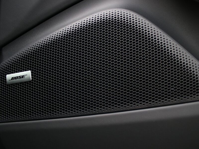 More views of Porsche Macan