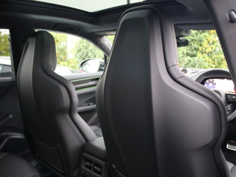 More views of Porsche Macan