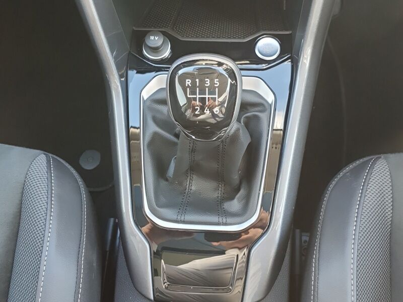 More views of Volkswagen T-Roc