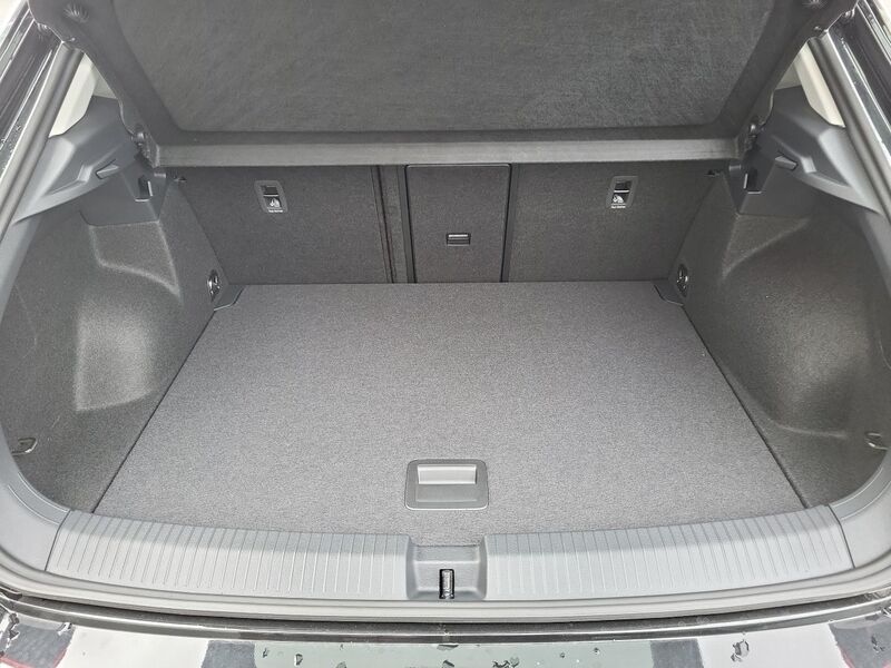 More views of Volkswagen T-Roc